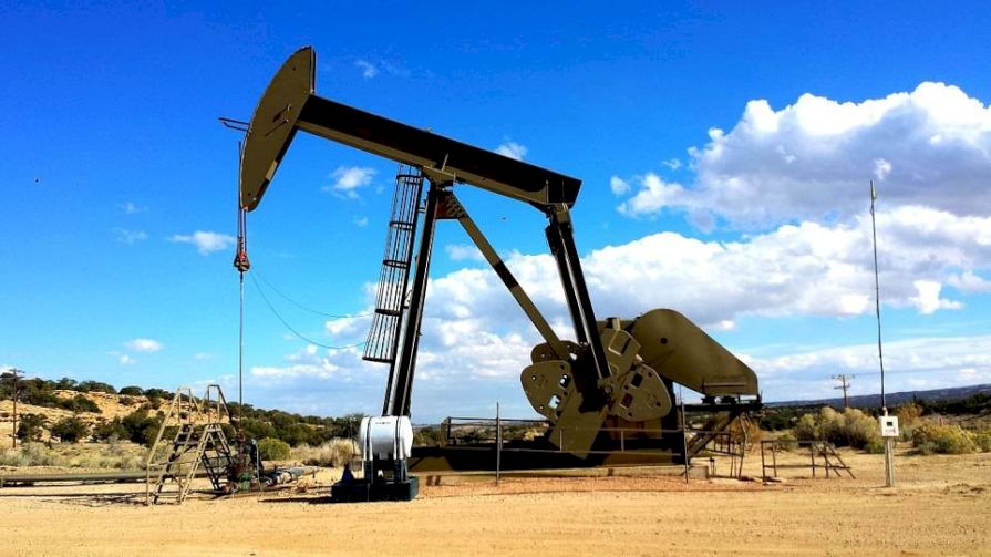 petroleo-texas-sube-un-4-%-y-se-situa-en-103,28-dolares
