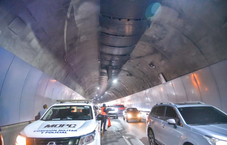 Reabren al tránsito el túnel de la UASD