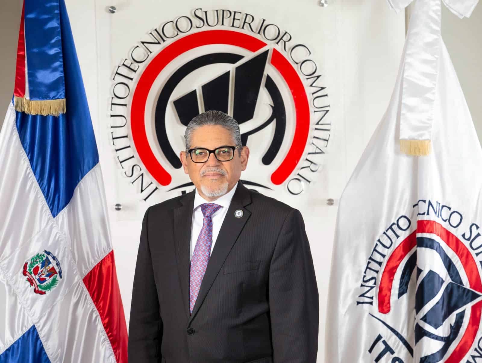 Rescate, expansión y agregar nuevas carreras son prioridades de Pedro Quezada, rector del ITSC – El Profe Show