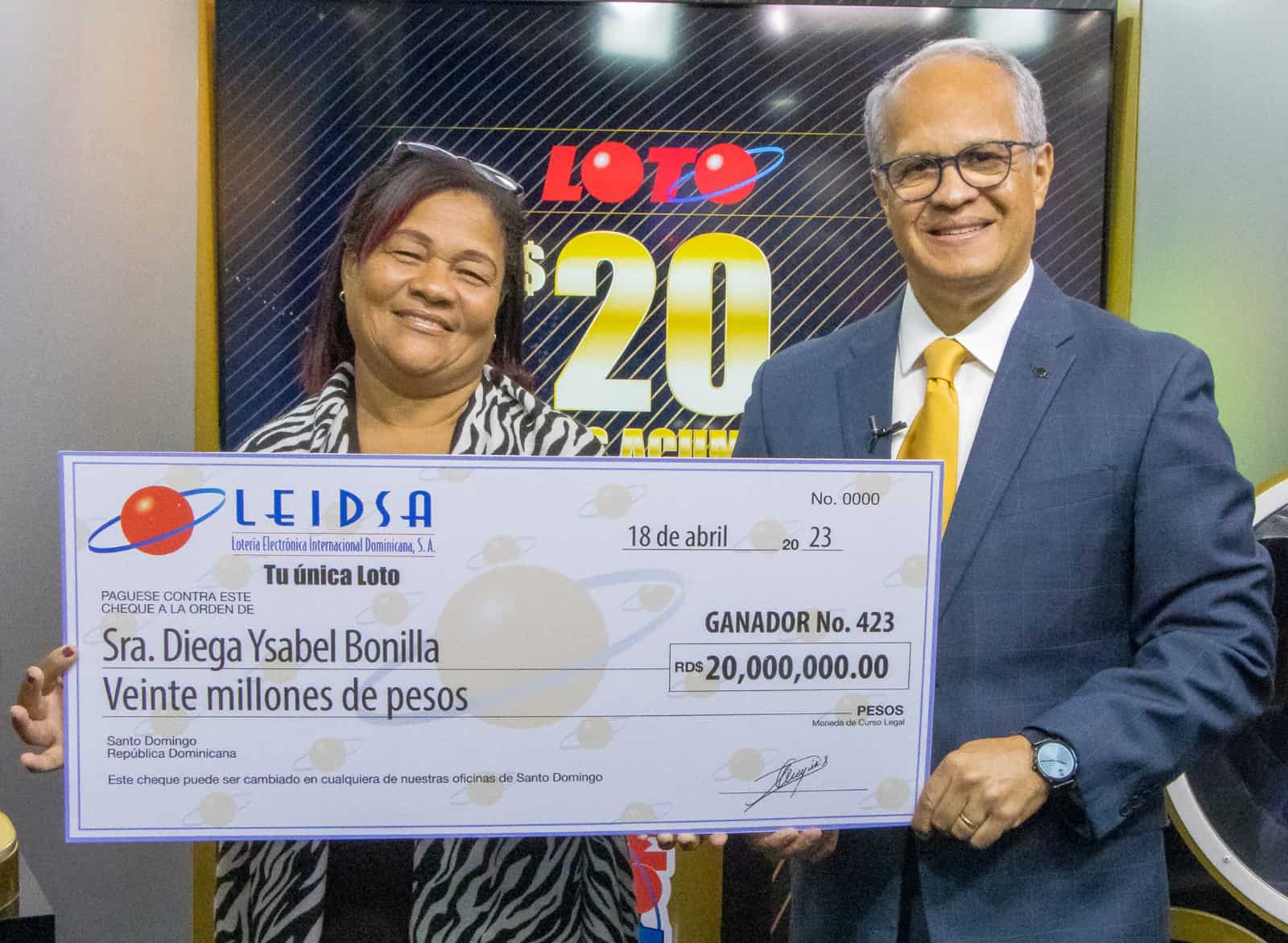 Estilista gana 20 millones de pesos en Leidsa