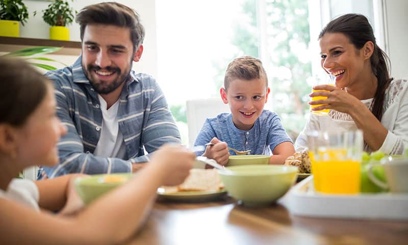 Alimentación sana en familia: involucra a todos en hábitos saludables