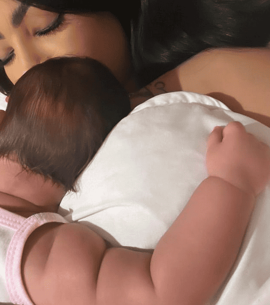 “Cattleya Babies”, la línea para el cuidado de bebés de Yailin inspirada en su hija