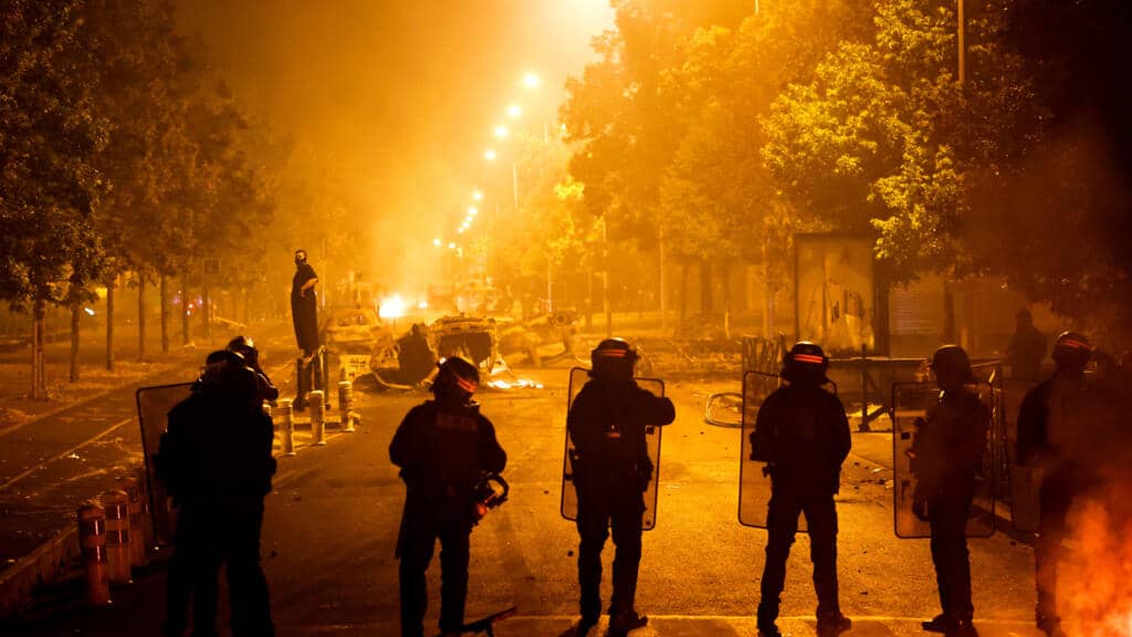 Cinco claves para entender los disturbios que sacuden a Francia
