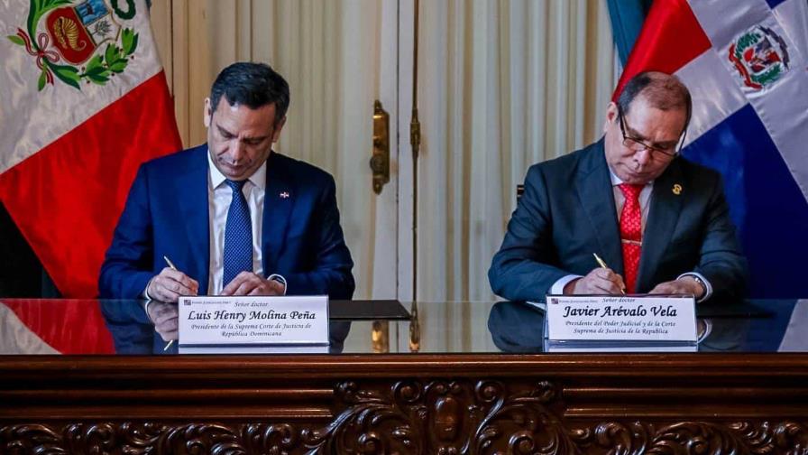 Poderes Judiciales de RD y Perú firman memorándum para fortalecer ambas instituciones