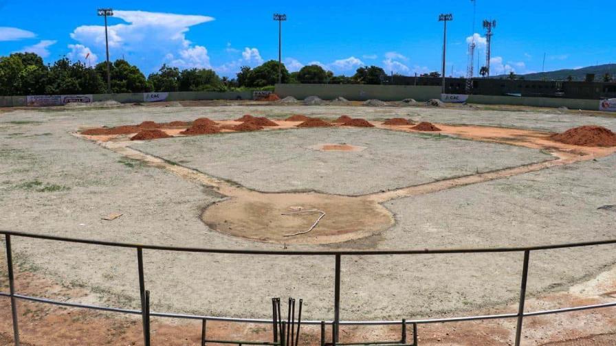 Inefi supervisa instalaciones deportivas en San Juan, Barahona y Azua para Juegos Escolares Deportivos Nacionales 2023