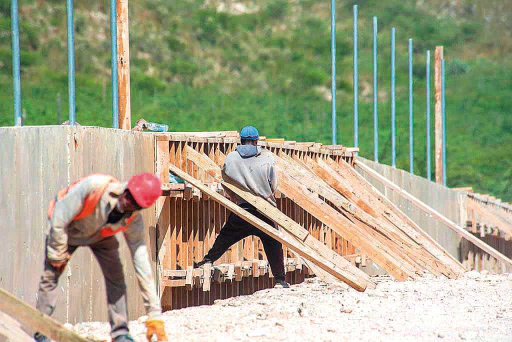 Abinader inaugurará el primer tramo del muro en Elías Piña