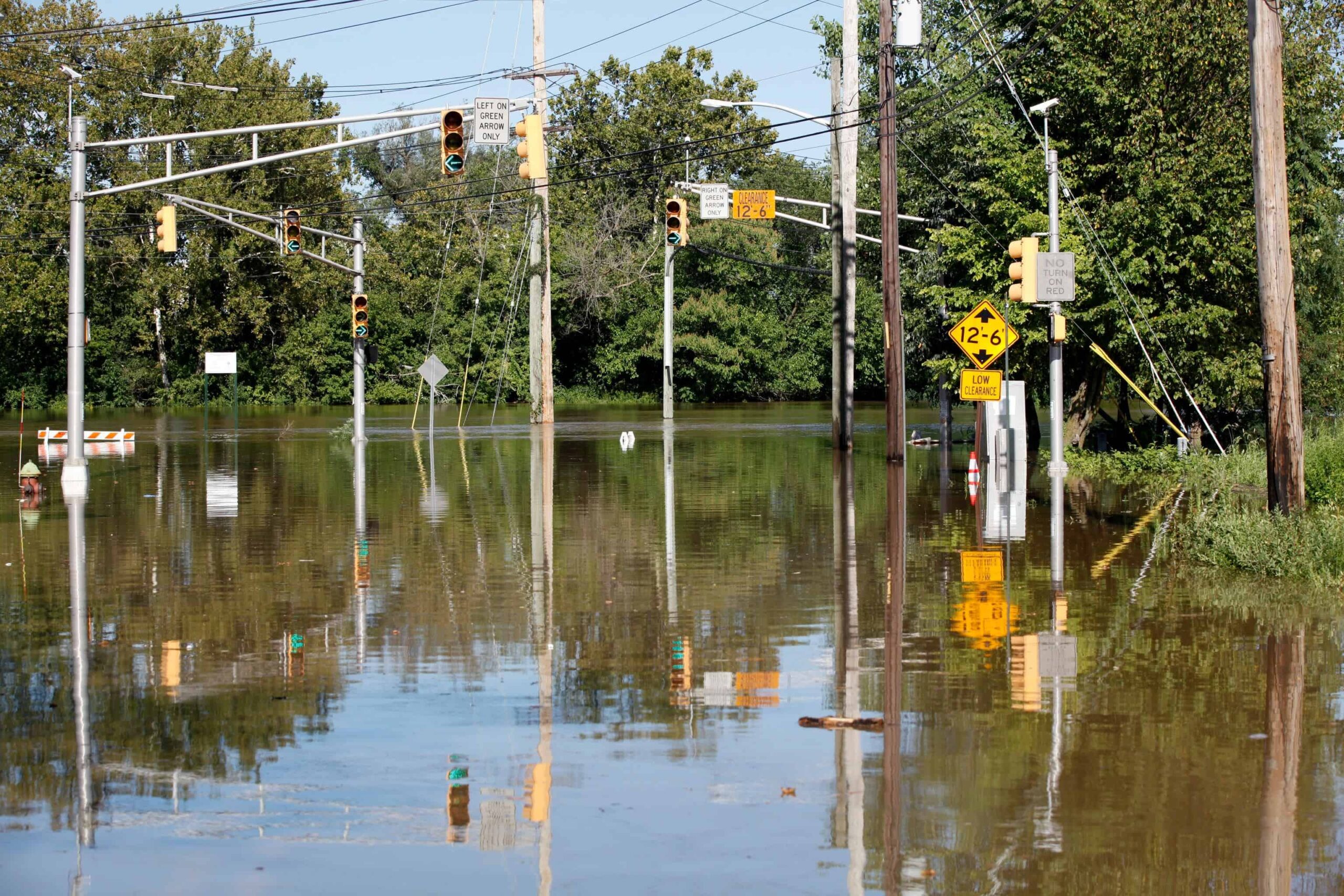 Tormenta golpea a Nueva Jersey y deja varios sectores inundados en plena víspera de Navidad