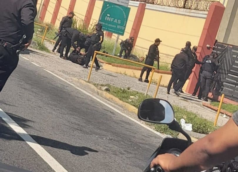 Excesos policiales, una problemática persistente en la República Dominicana