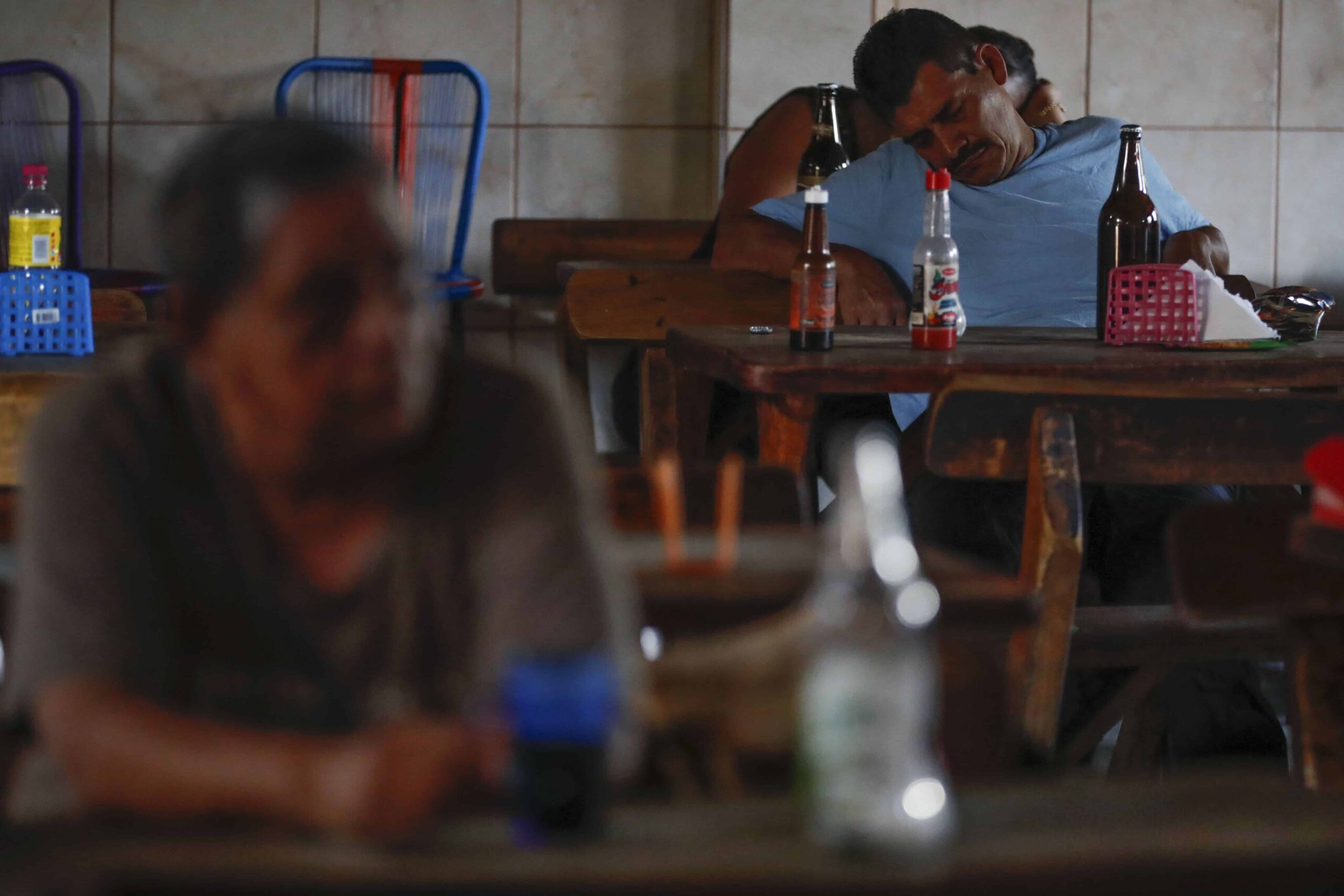 El Salvador se prepara para ‘ley seca’ por comicios en los que Bukele busca su reelección