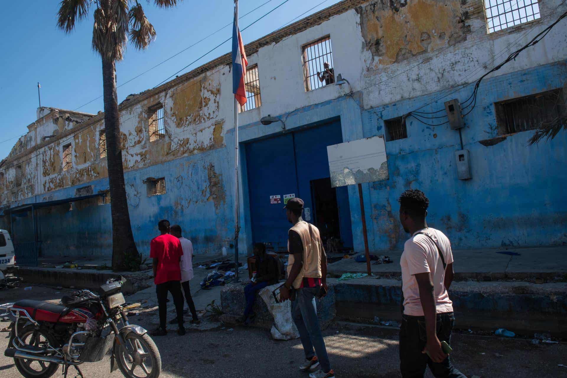 Colombia pide protección especial para sus ciudadanos detenidos en cárcel atacada en Haití