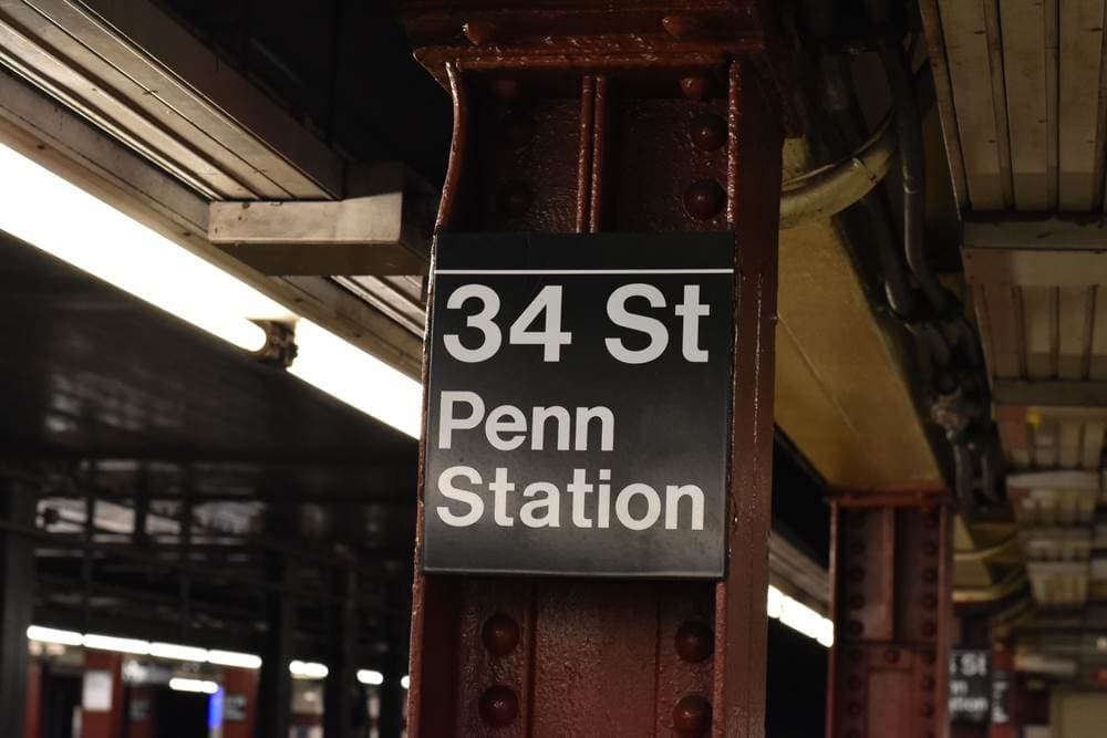 “Tengo miedo del metro”, las declaraciones de la esposa de hombre brutalmente golpeado en NY
