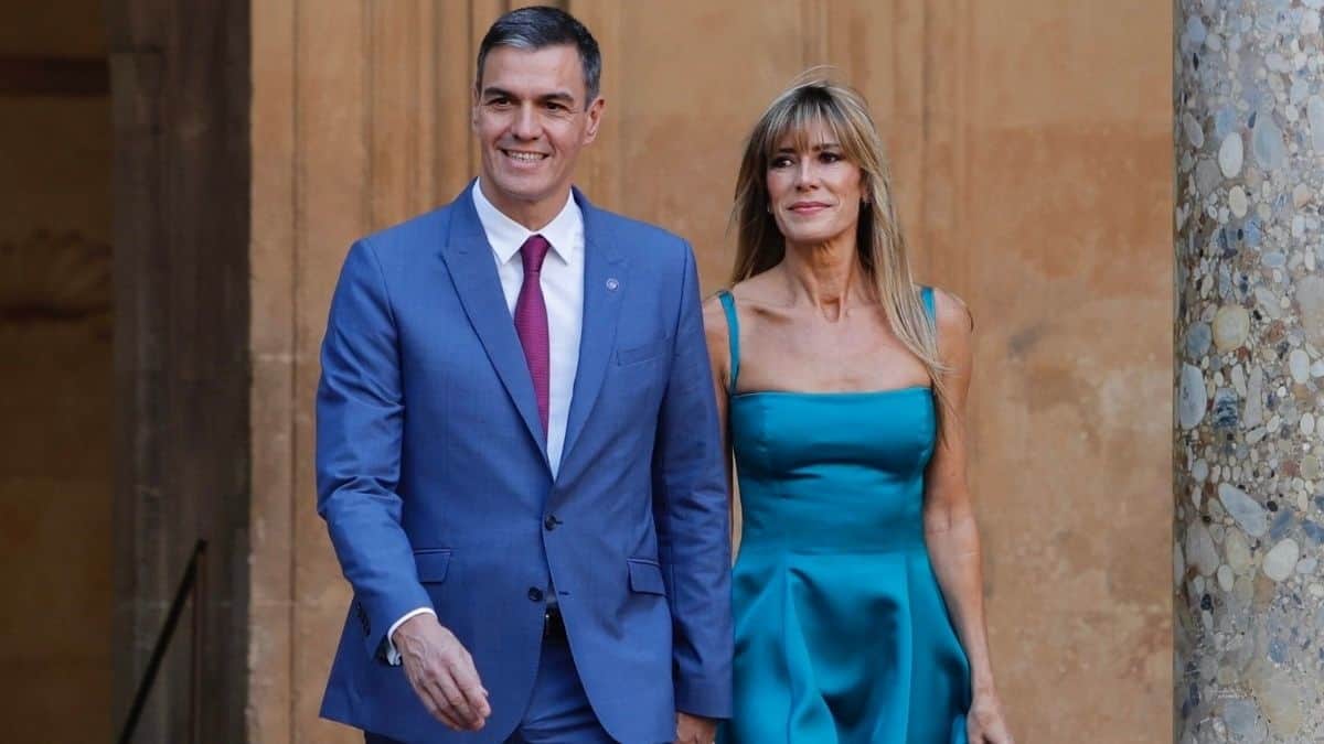La oposición española pide investigar a la esposa de presidente Sánchez